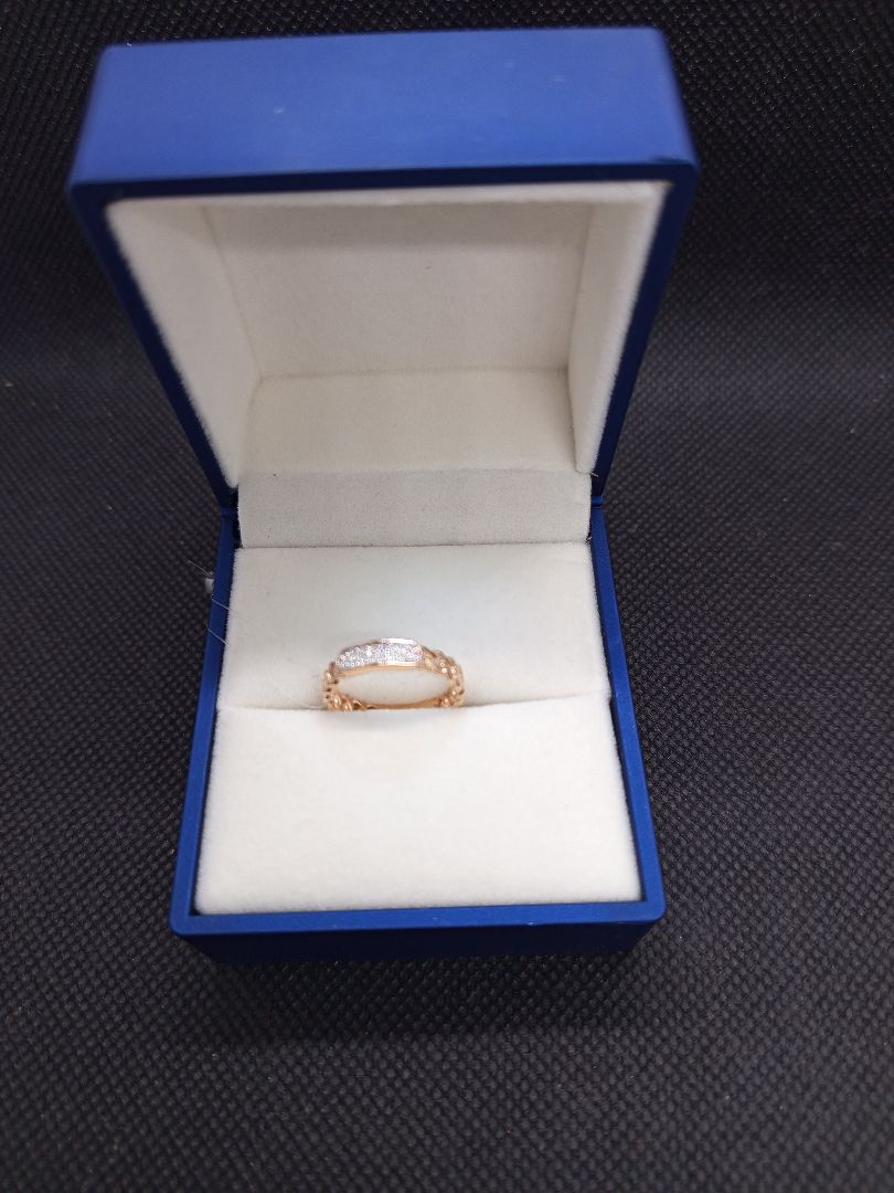 КОЛЬЦО С КАМНЯМИ (Au 585)