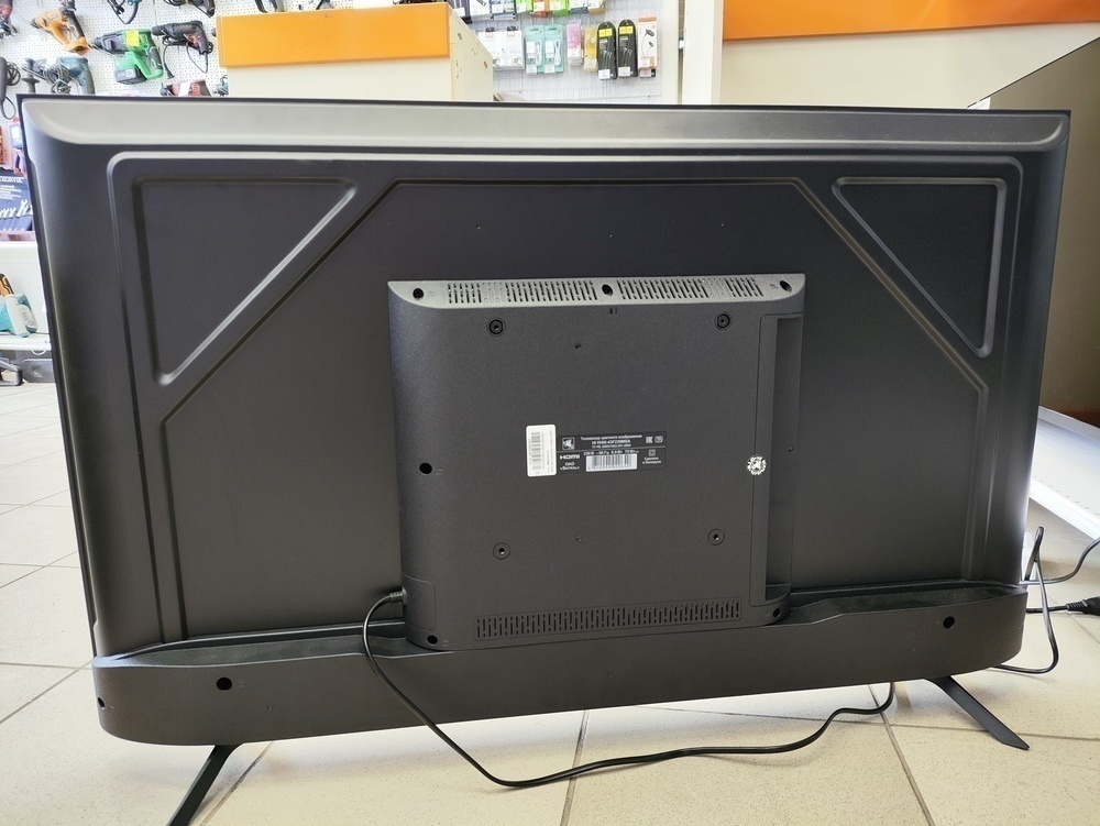 LED Телевизор HI VHIX-43F239MSA