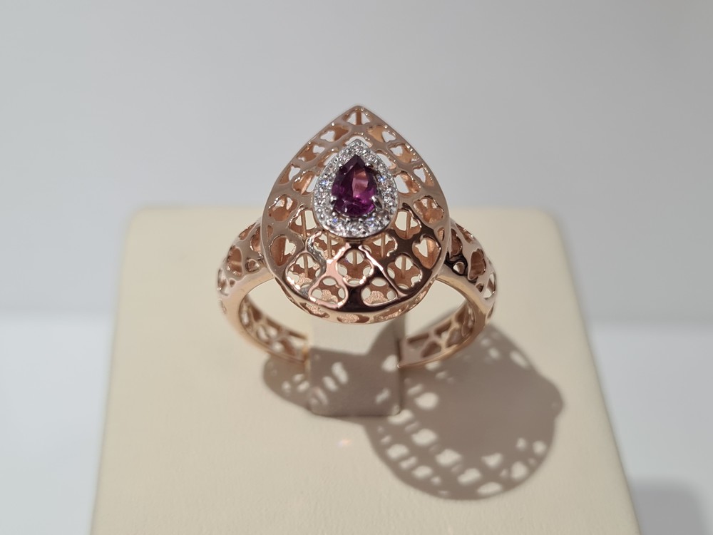 КОЛЬЦО С КАМНЯМИ (Au 585)