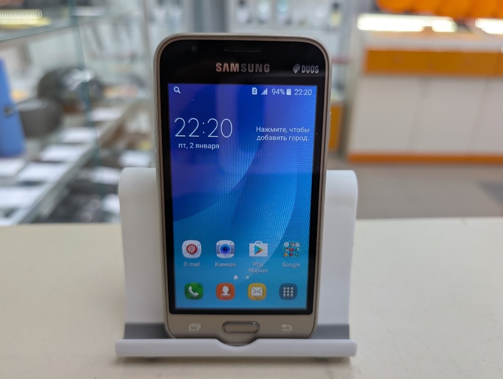 Смартфон Samsung Galaxy J1 Mini
