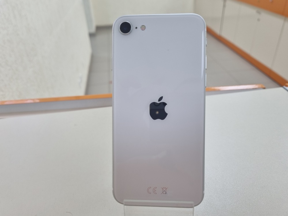 Смартфон Apple iPhone SE 2020 64Gb