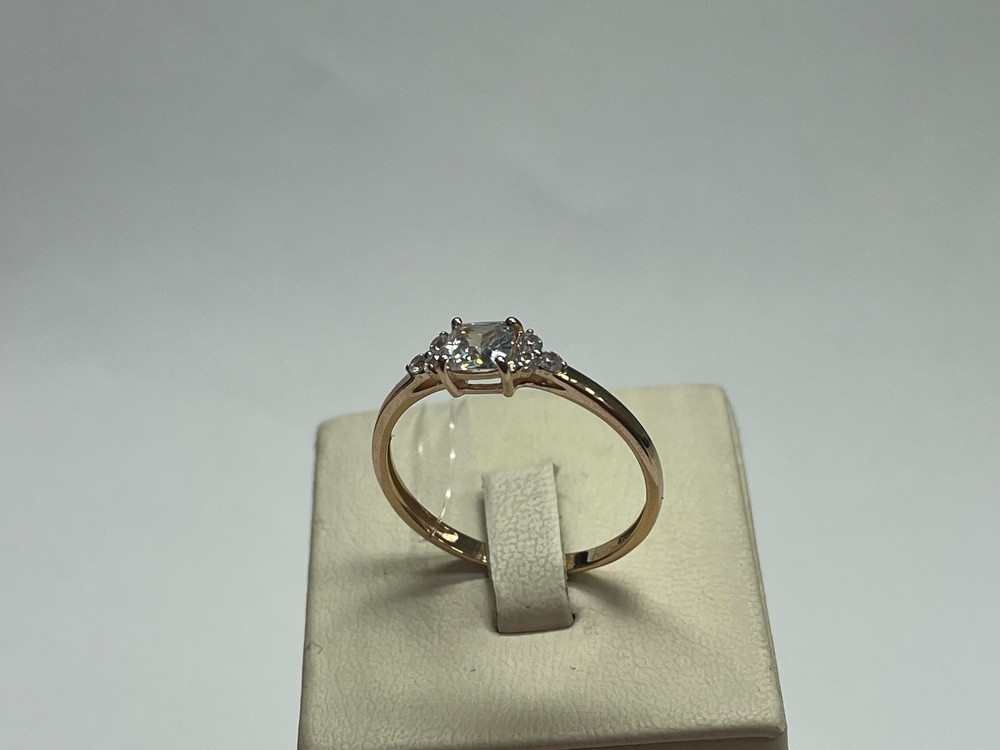 КОЛЬЦО С КАМНЯМИ (Au 585)