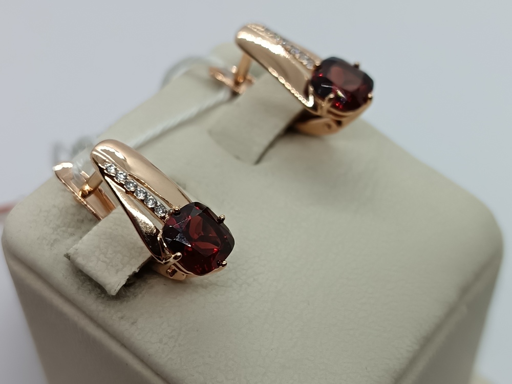 СКМИ585 СЕРЬГИ С КАМНЯМИ (Au 585)