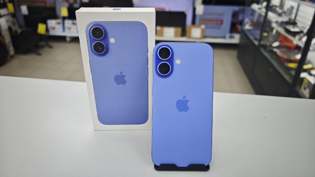 Смартфон Apple Iphone 16 128Gb