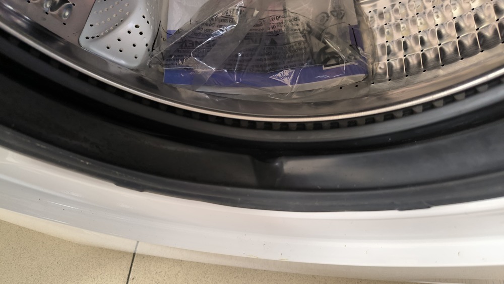Стиральная машина Haier HW70-BP12969A