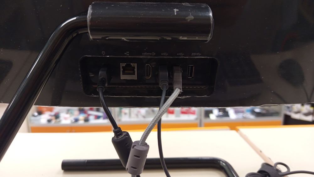 Моноблок Lenovo IdeaCentre A340-24IGM; Pentium Silver J5005, Intel UHD Graphics 605, 8 Гб, 1 Tb, Нет