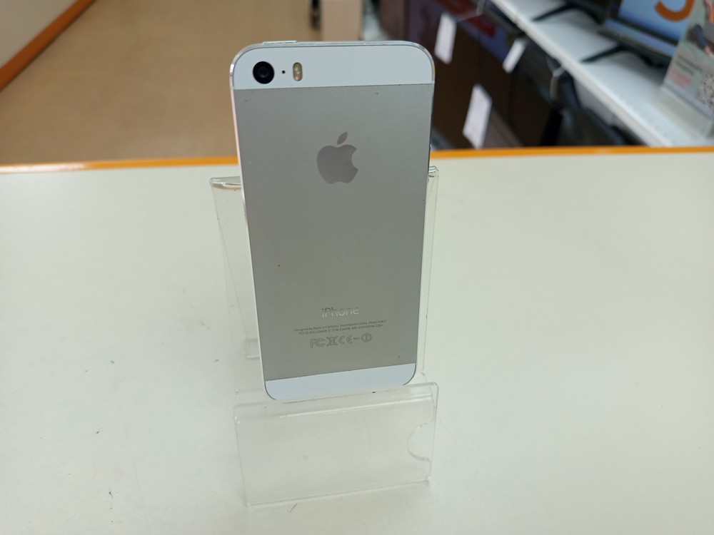 Смартфон Apple iPhone 5S 16Gb