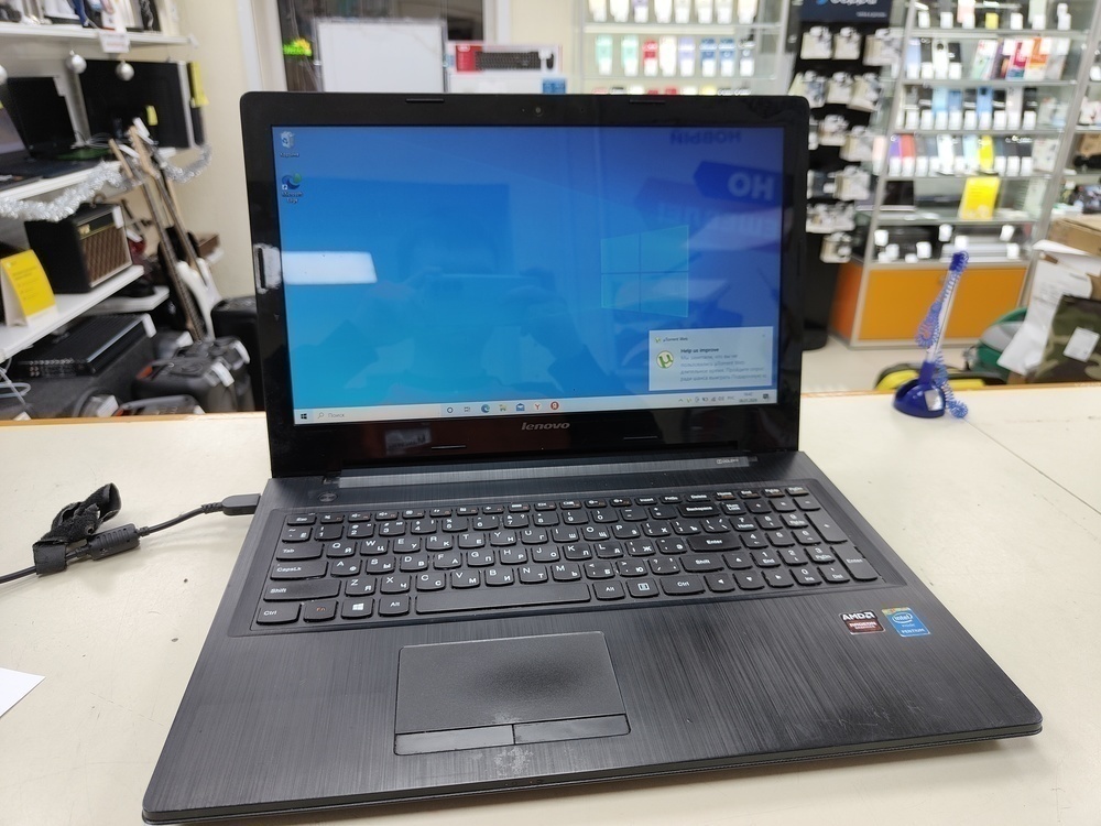 Ноутбук Lenovo; Pentium 3558U, Radeon 8500M, 4 Гб, Нет, 250 Гб