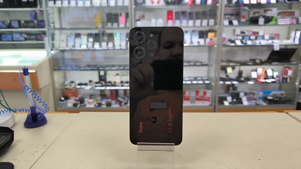 Смартфон Xiaomi Redmi 12 8/256