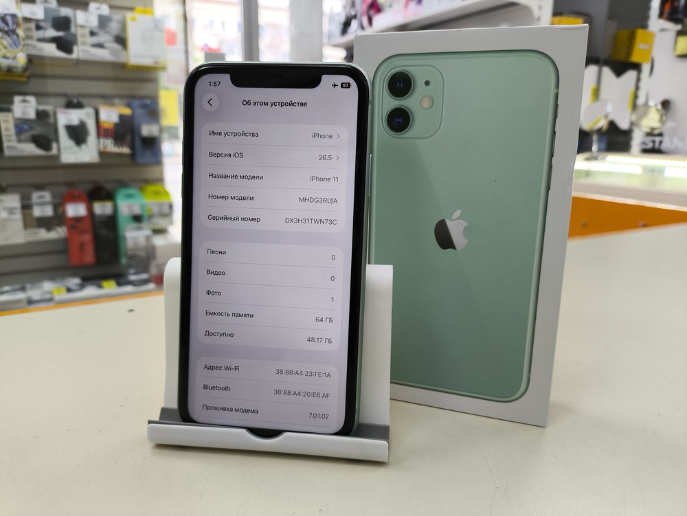 Смартфон Apple iPhone 11 64Gb