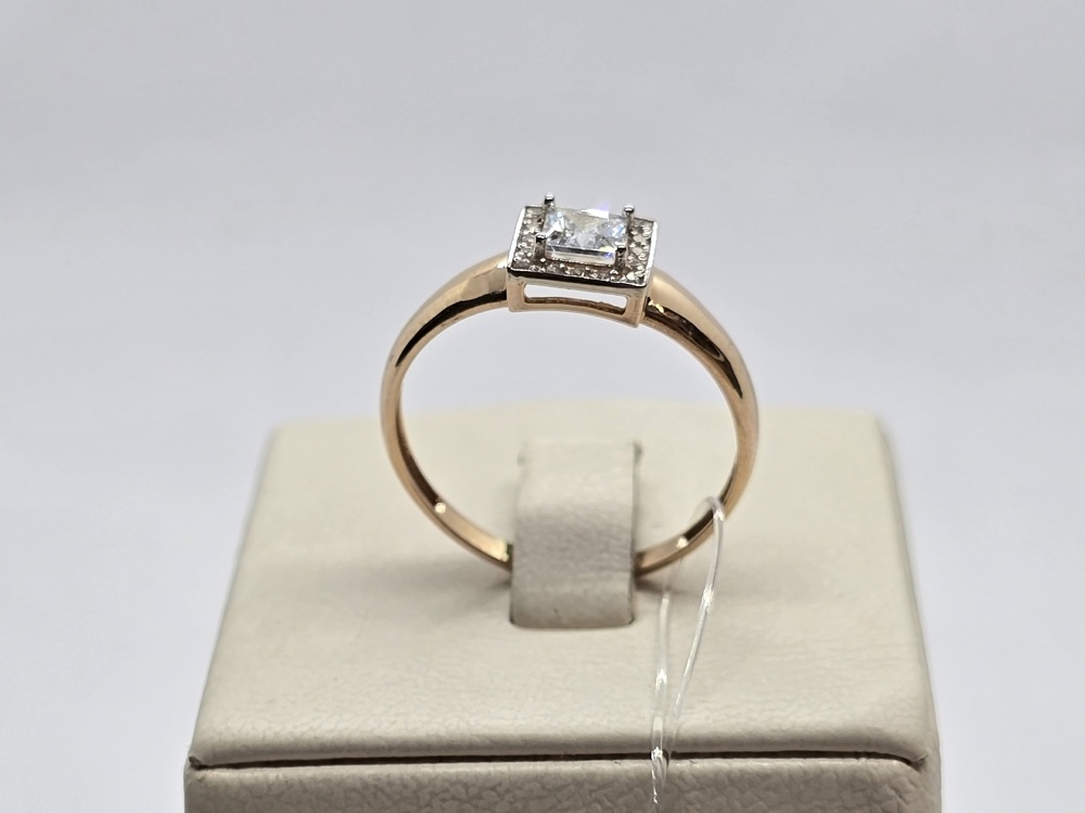 КОЛЬЦО С КАМНЯМИ (Au 585)