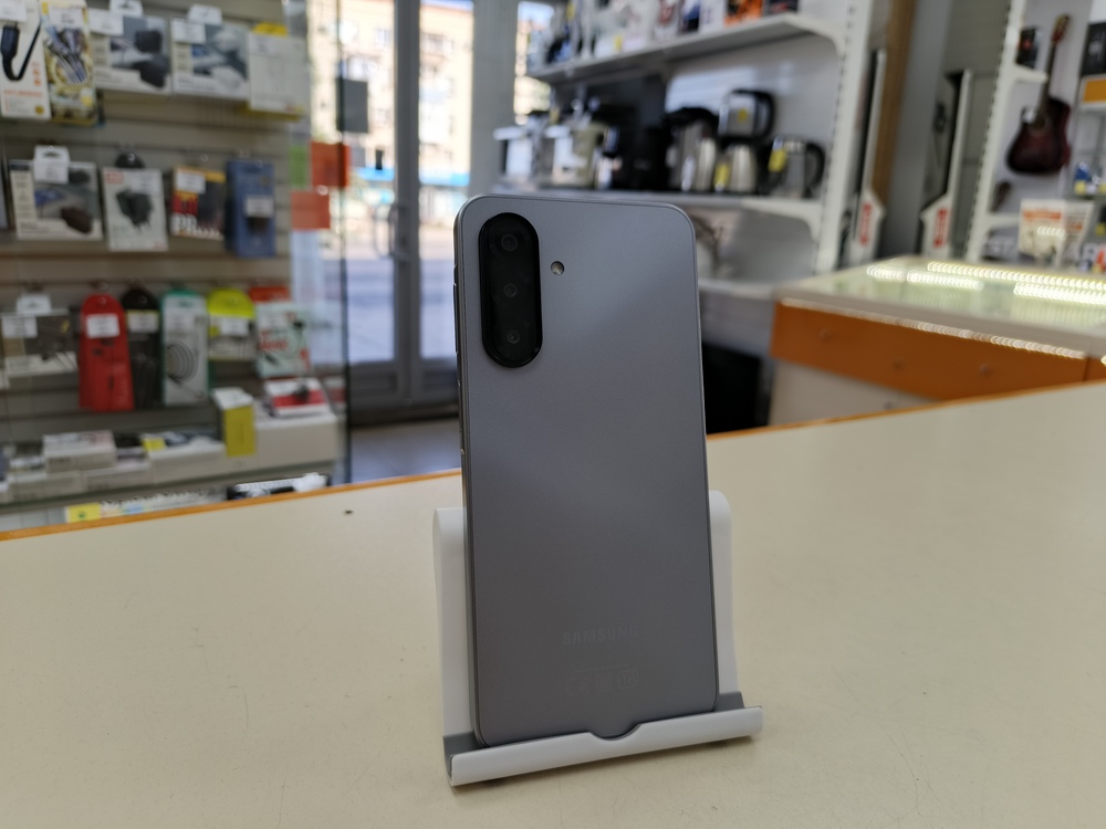 Смартфон Samsung Galaxy A17 8/256