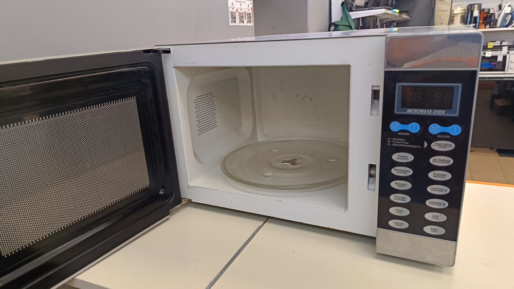 Микроволновая печь Vitek VT-1694