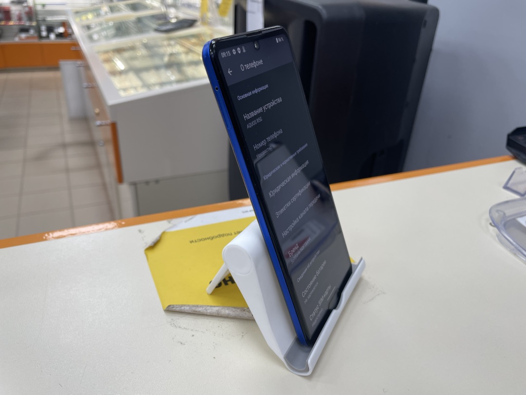 Смартфон SHARP SHV41
