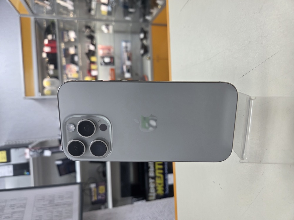 Смартфон Apple Iphone 16 Pro 256Gb