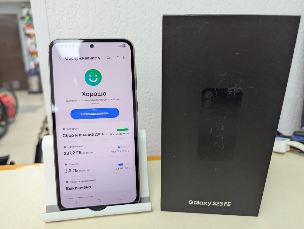 Смартфон Samsung Galaxy S23 FE 8/256