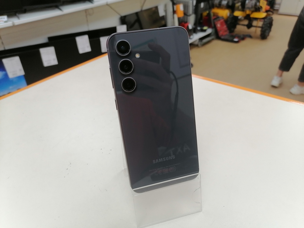 Смартфон Samsung Galaxy S23 FE 8/256