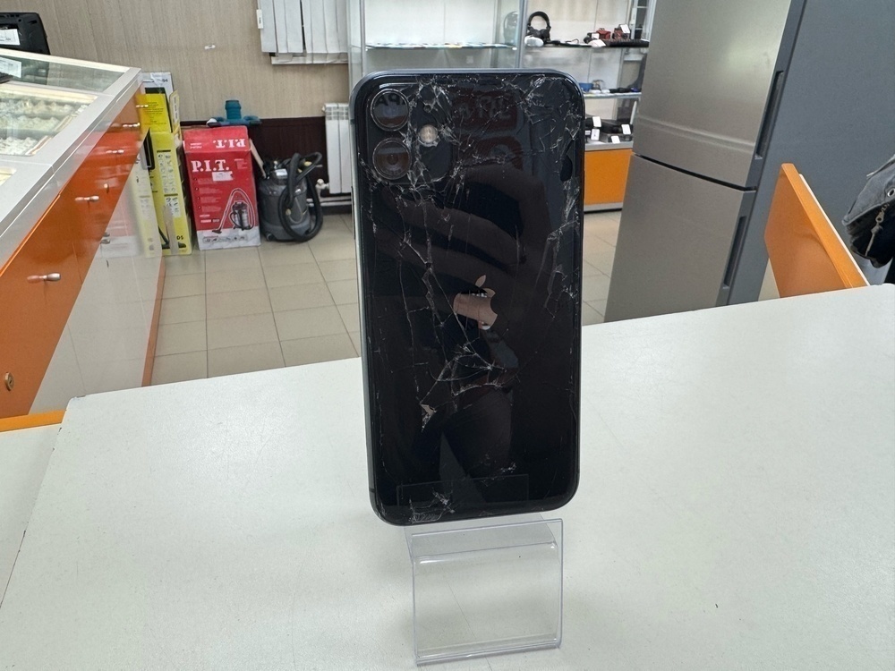 Смартфон Apple iPhone 11 128Gb