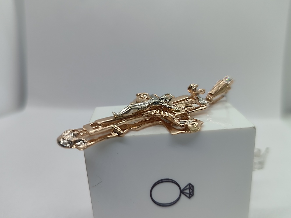 ПОДККИ585 ПОДВЕСКА КРЕСТ С КАМНЕМ (Au 585)