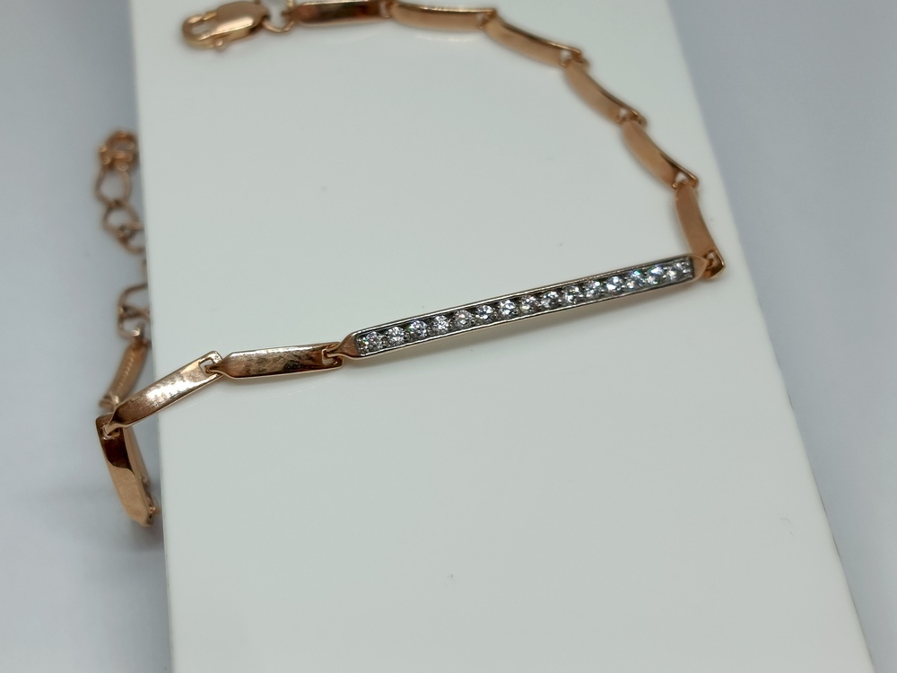 Б585 БРАСЛЕТ С КАМНЯМИ (Au 585)