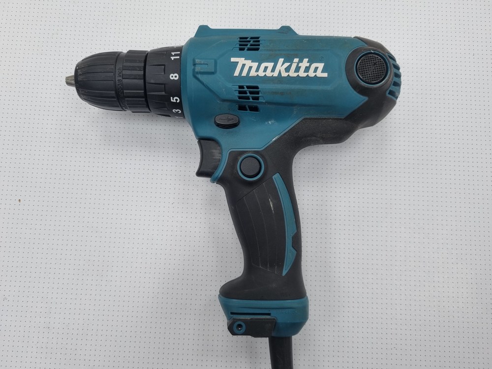 Дрель-безударная Makita DF0300