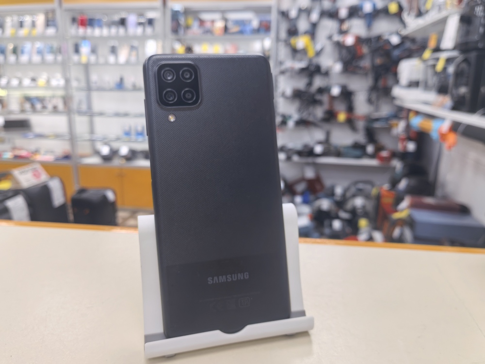 Смартфон Samsung Galaxy A12 3/32