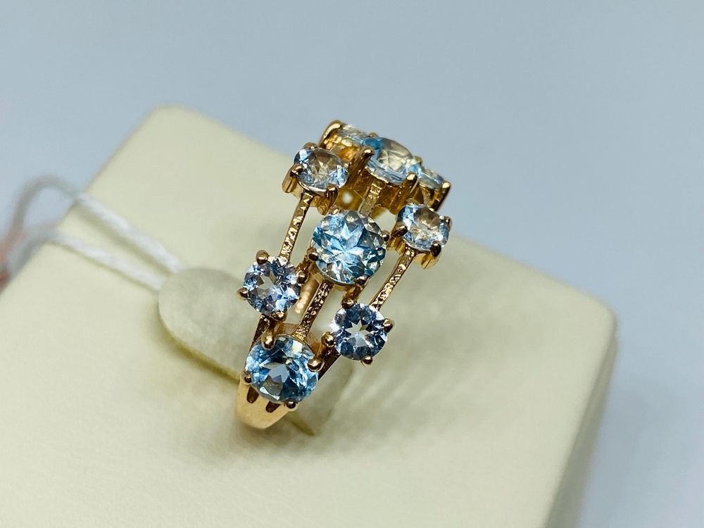 КОЛЬЦО С КАМНЯМИ (Au 585)