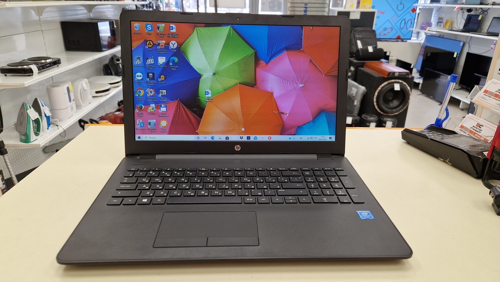 Ноутбук HP 15raO29ur; Pentium N3710, HD Graphics, 4 Гб, Нет, 500 Гб