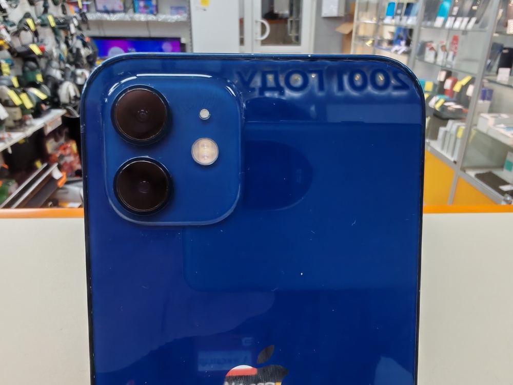 Смартфон Apple iPhone 12 64Gb