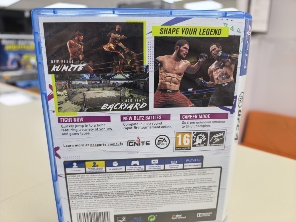 Игра Playstation 4 UFC 4