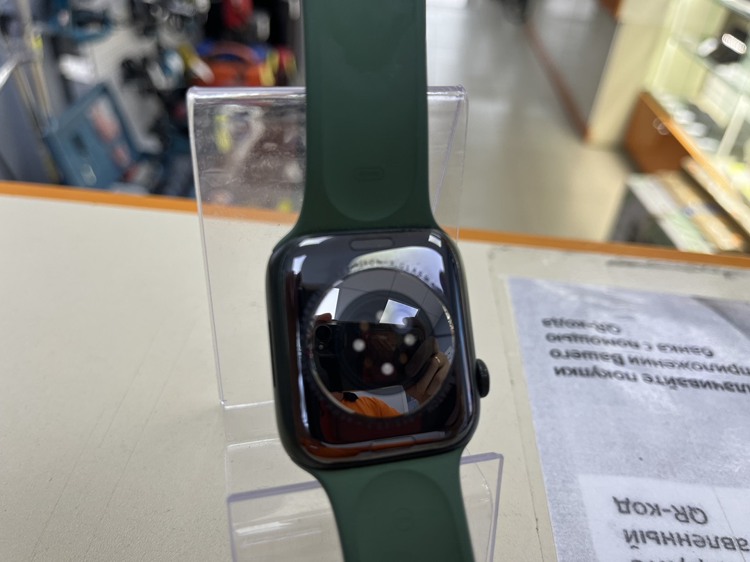 Смарт-часы Apple Watch Series 7 45mm