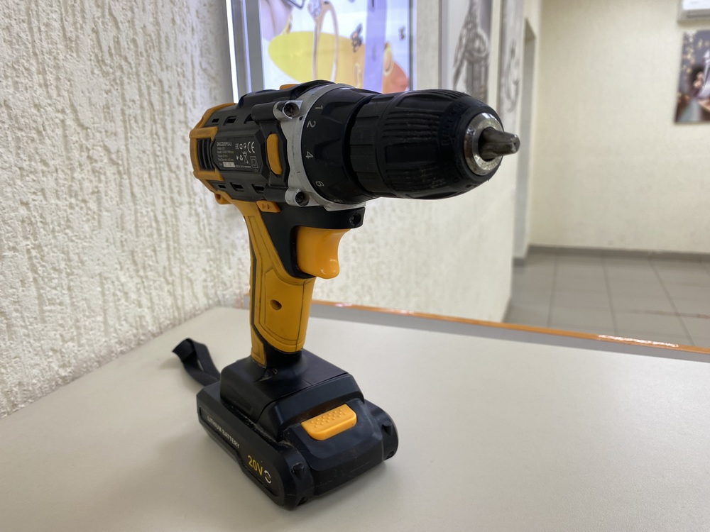 Шуруповерт Deko DKCD20FU-Li