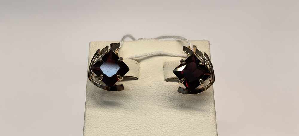 СЕРЬГИ С КАМНЕМ (Au 585)