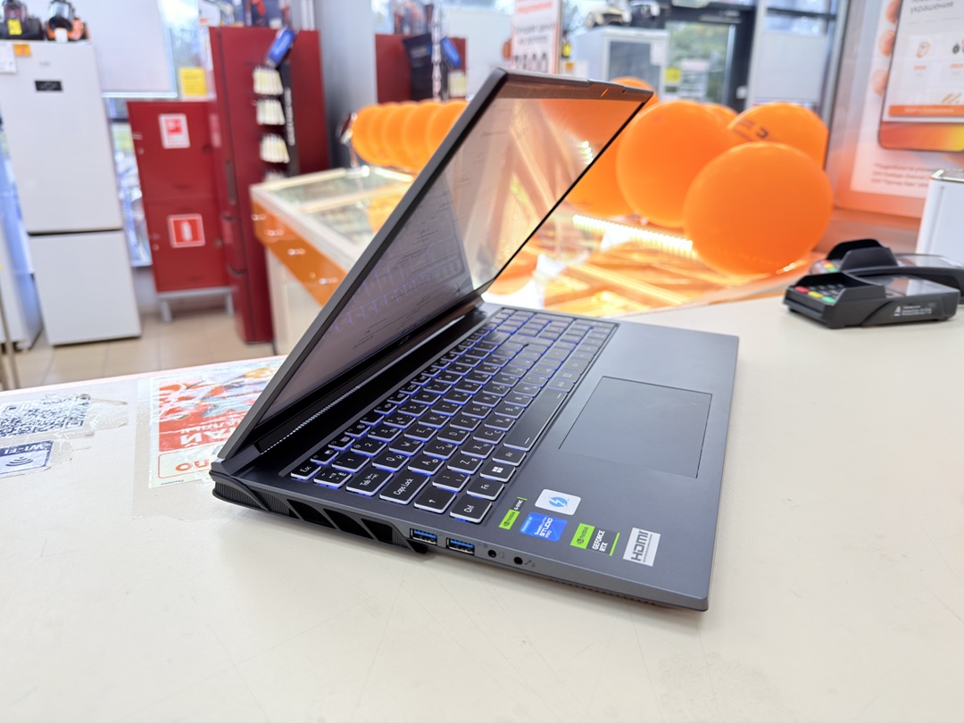 Ноутбук ICL; i7-13650HX, Geforce RTX 4060, 16 Гб, 250 Гб, Нет