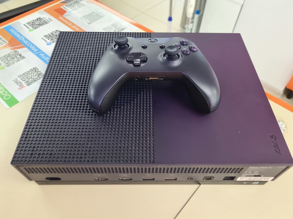 Игровая приставка Xbox One S 1TB