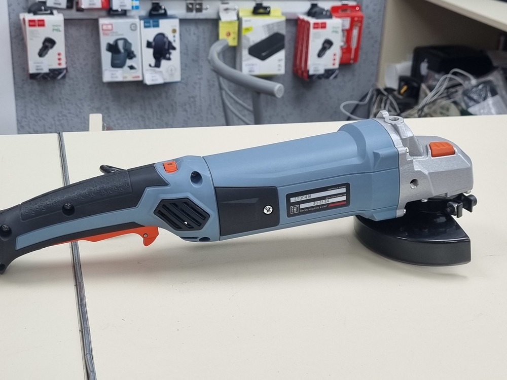 Угловая шлифмашина Электроприбор УШМ-125/1000Е