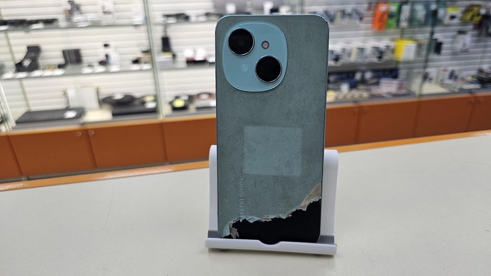 Смартфон Tecno Spark GO 1 3/64
