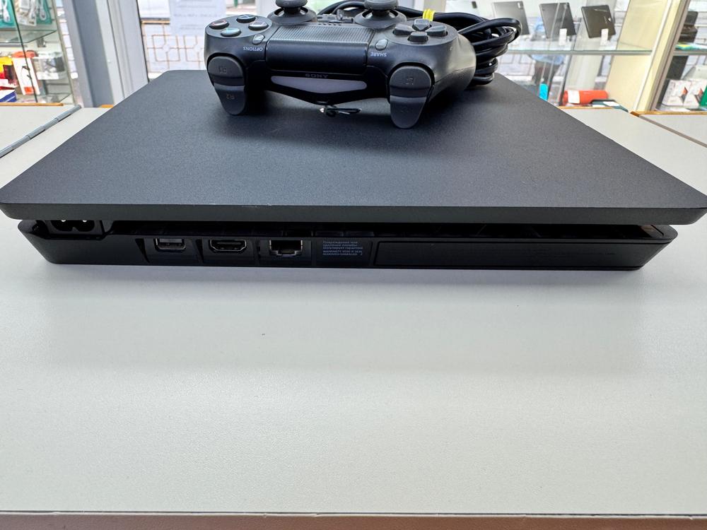 Игровая приставка PlayStation 4 Slim 500GB Игровая приставка PlayStation 4 Slim 500GB