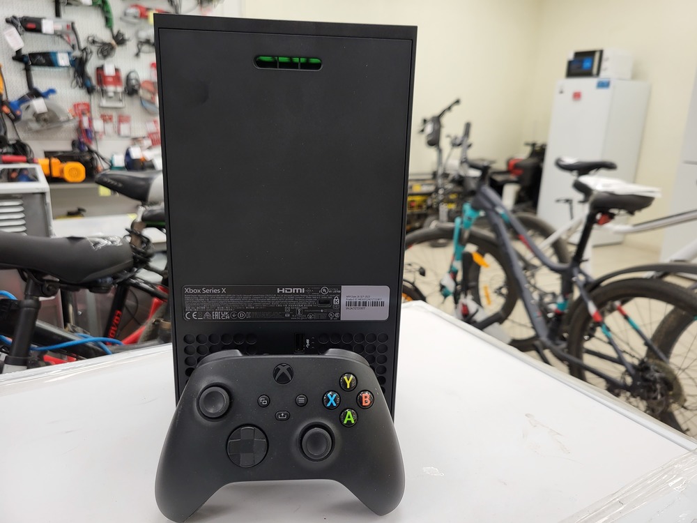 Игровая приставка Xbox Series X 1Tb