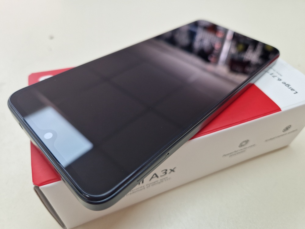 Смартфон Xiaomi Redmi A3x 3/64Gb