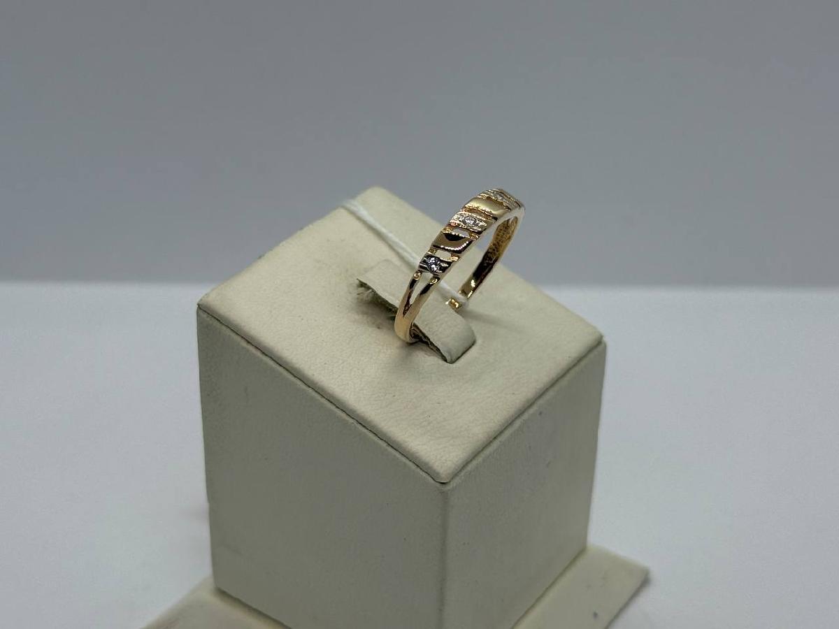 КОЛЬЦО С КАМНЯМИ (Au 585)