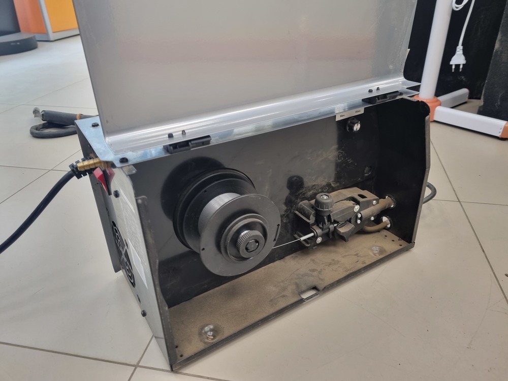 Сварочный аппарат Ресанта ПОЛУАВТОМАТ-САИПА-165