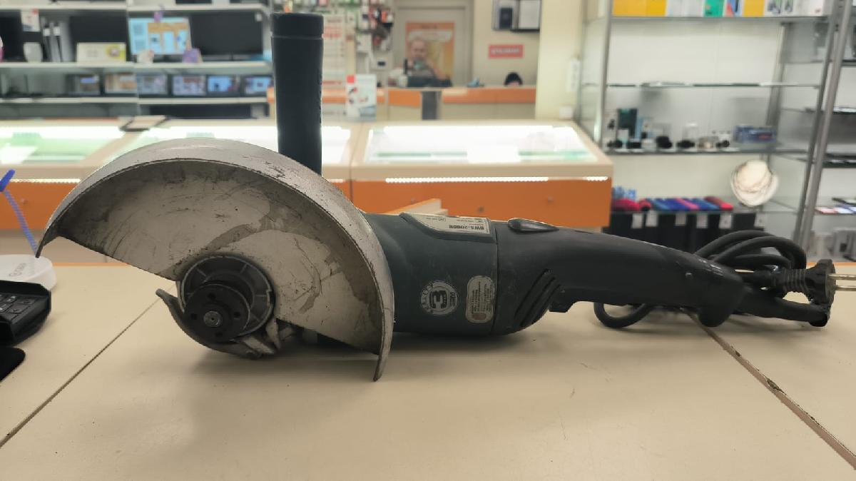 Угловая шлифмашина Bort BWS-2000N Угловая шлифмашина Bort BWS-2000N