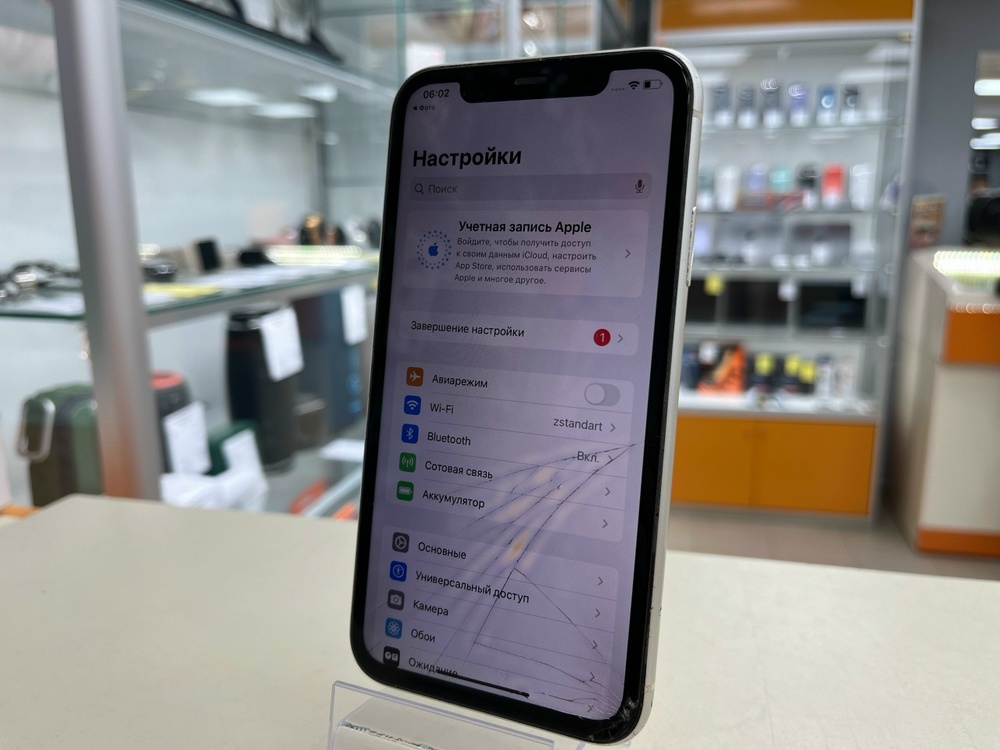 Смартфон Apple iPhone 11 64Gb