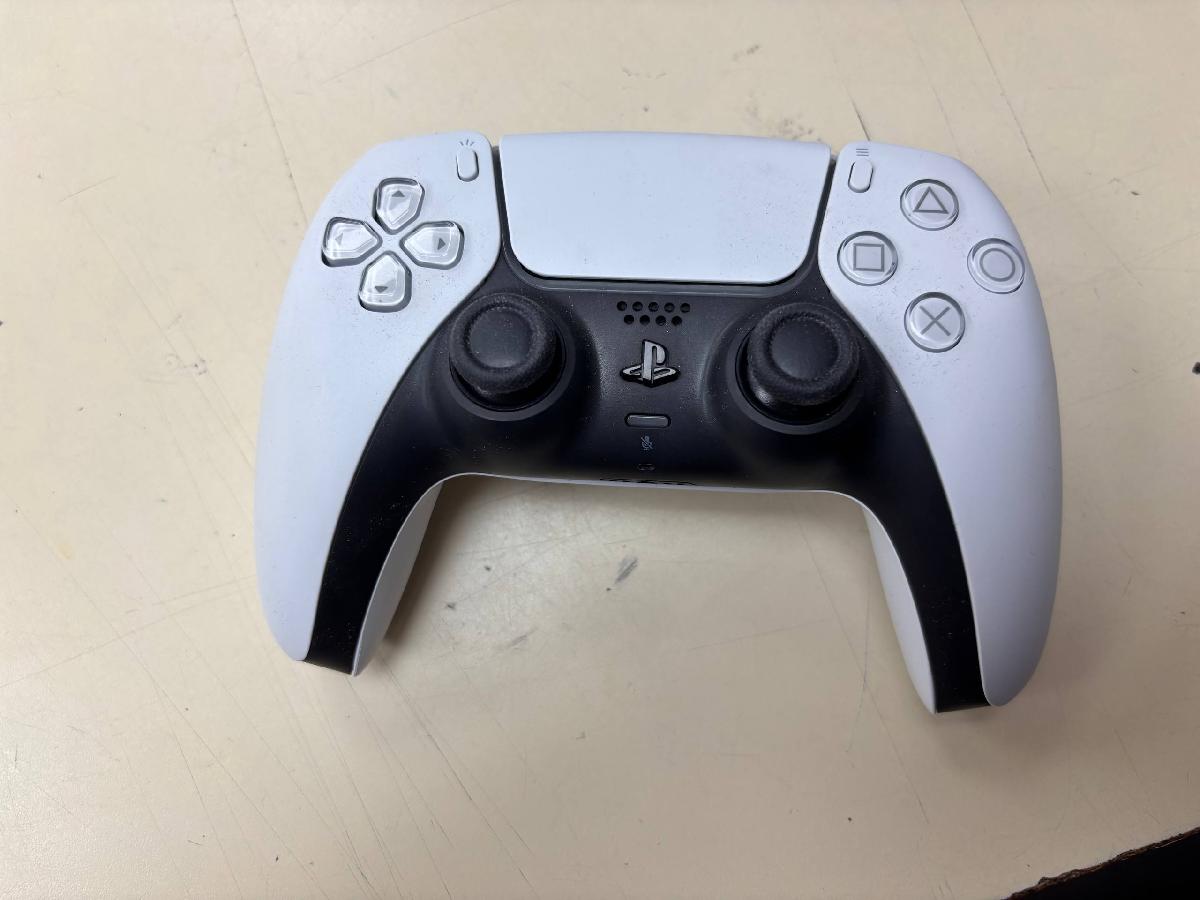 Игровая приставка PlayStation 5 825Gb (С дисководом)