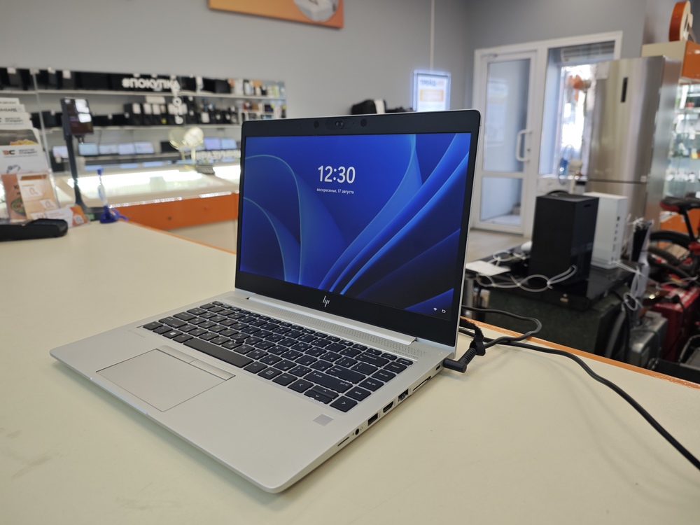 Ноутбук HP; Core i7-8550U, Intel UHD Graphics 620, 16 Гб, 480 Гб, Нет