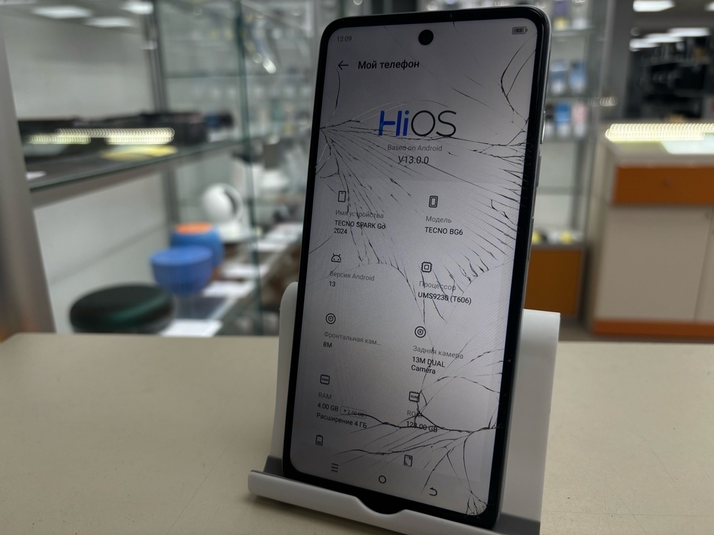 Смартфон Tecno Spark Go 2024 4/128