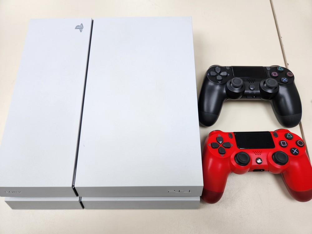 Игровая приставка PlayStation 4 FAT 500GB