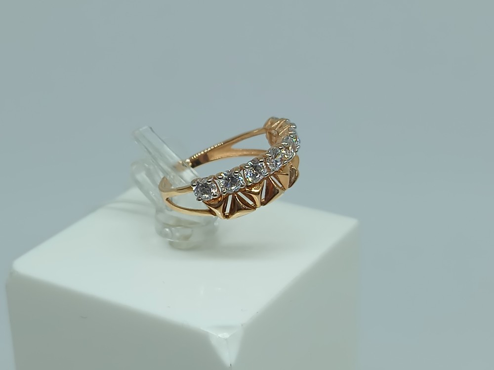 КОЛЬЦО С КАМНЯМИ (Au 585)