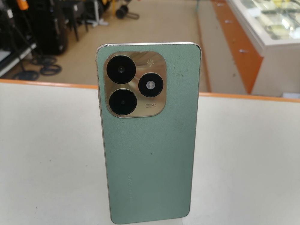 Смартфон Tecno Spark 20C 4/128
